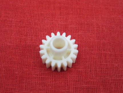 Gear, 18t (fixing Drive Ass’y) for 1312/1502/1802/2515/2518/4015/4018/5515/5518/7025/9016/9021