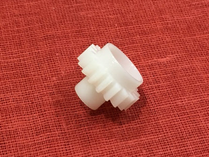 Gear, 18t (hopper Ass’y) for IR2230/IR2270/IR2830/IR2870/IR3025/IR3030/IR3035/IR3045/IR3225/IR3230/IR3235/IR3235I