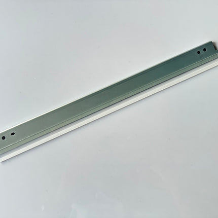 2nd Btr Cleaning Blade for APEOSPORT-IVC5580/APEOSPORT-IVC6680/APEOSPORT-IVC7780/COLOR550/COLOR560/COLOR570/DIGITALCOLORPRESS700/DIGITALCOLORPRESS700I/DIGITALCOLORPRESS770/DOCUCENTRE-IVC5580/DOCUCENTRE-IVC6680/DOCUCENTRE-IVC7780