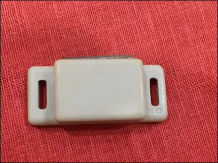 Catch Magnet for CLC1120/CLC1130/CLC1150/GP605/IR105/IR105I/IR5000/IR5000I/IR5020/IR550/IR600/IR6000