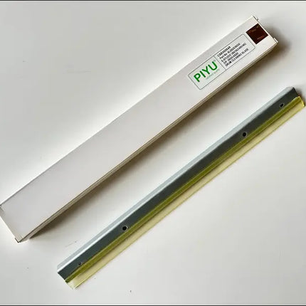 Drum Cleaning Blade for DP3500/DP4500/E-STUDIO28/E-STUDIO35/E-STUDIO350/E-STUDIO352/E-STUDIO353/E-STUDIO45/E-STUDIO450/E-STUDIO452/E-STUDIO453