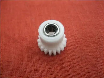Gear, 18t (internal Paper Delivery Ass’y) – Teflon With Bearing for IRC5800/IRC5870/IRC6800/IRC6870