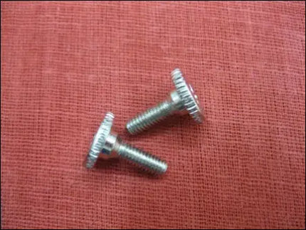 Screw,stepped (adf Ass’y) for IR2016/IR2018/IR2020/IR2022/IR2025/IR2030/IR2200/IR2200I/IR2220I/IR2230/IR2250I/IR2270/IR2520/IR2525/IR2530/IR2535